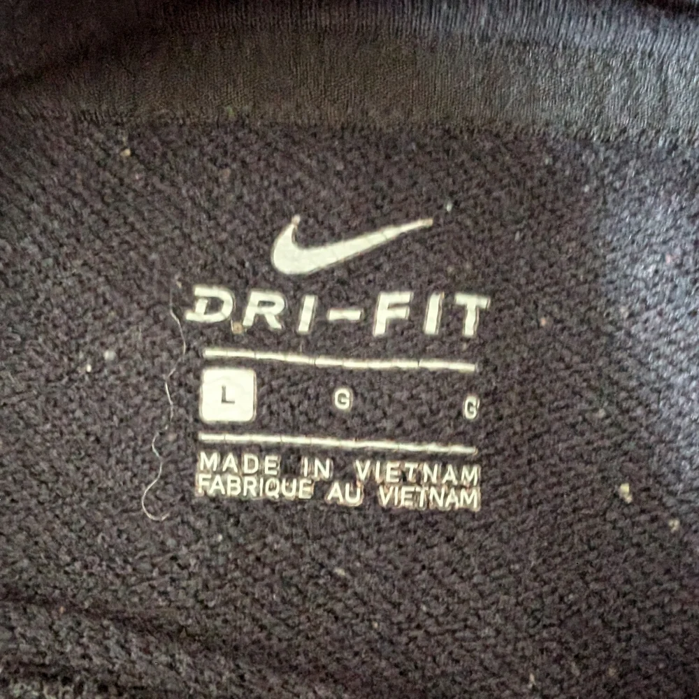 Black Nike‎ Dri-Fit sweatshirt with pockets size large